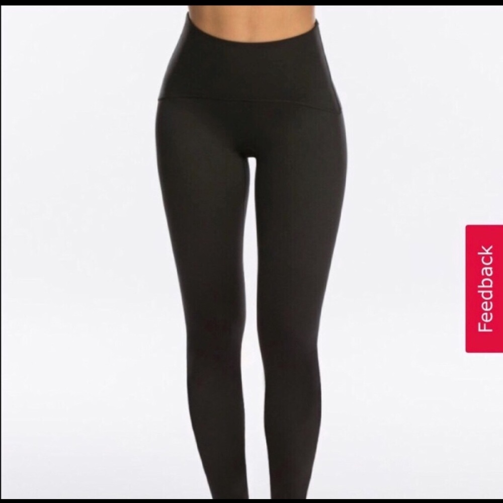 Spanx Essential Leggings Size Medium NWT!